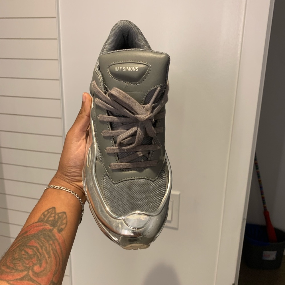 RAF Simon’s - Picture 3 of 4